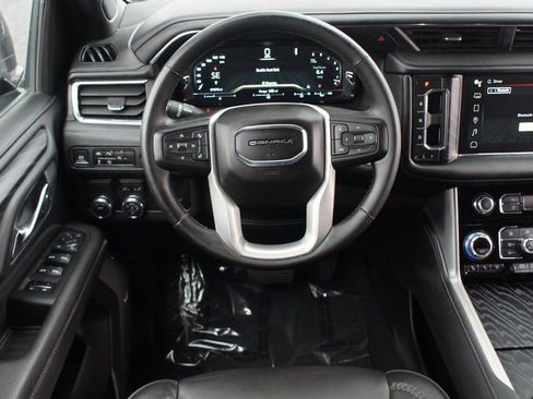 Used 2023 GMC Yukon Denali image 5