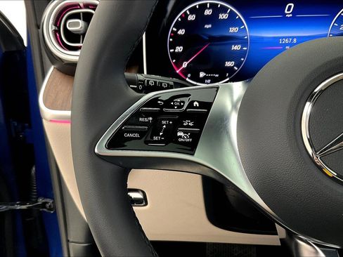 Used 2026 Mercedes-Benz GLC 300 4MATIC image 11