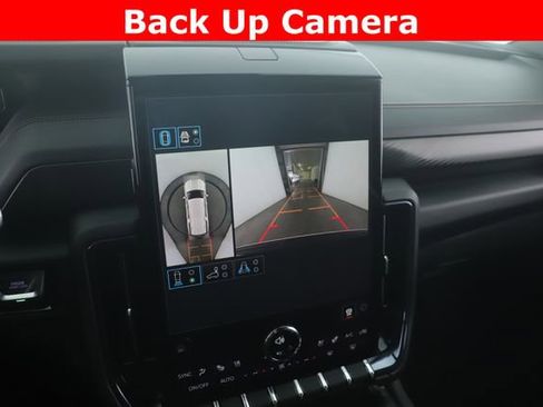 Used 2026 GMC Yukon XL AT4 w/ AT4 Premium Package AWD/4WD image 27