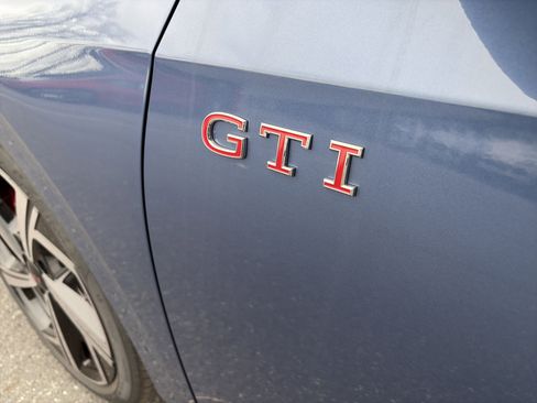 New 2026 Volkswagen GTI SE image 8