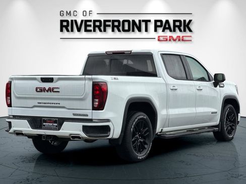 Used 2022 GMC Sierra 1500 Elevation w/ Elevation Premium Package image 3
