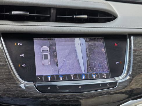 Used 2020 Cadillac XT6 Premium Luxury FWD image 26