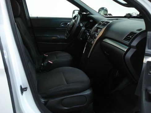Used 2015 Ford Explorer 4WD Police Interceptor w/ Ready For The Road Package image 28