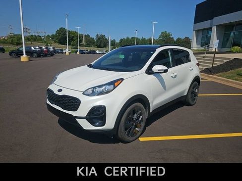 Used 2022 Kia Sportage Nightfall Edition AWD/4WD image 4
