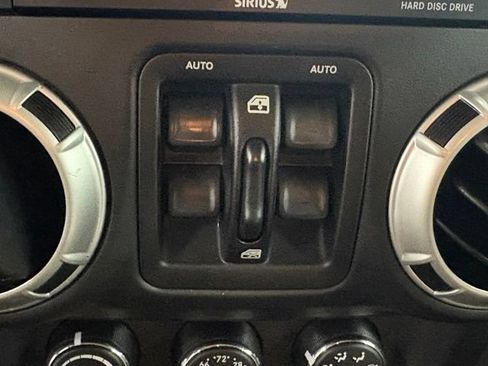 Used 2016 Jeep Wrangler Unlimited Sahara w/ Dual Top Group AWD/4WD image 24