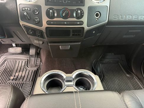 Used 2008 Ford F250 FX4 AWD/4WD image 38