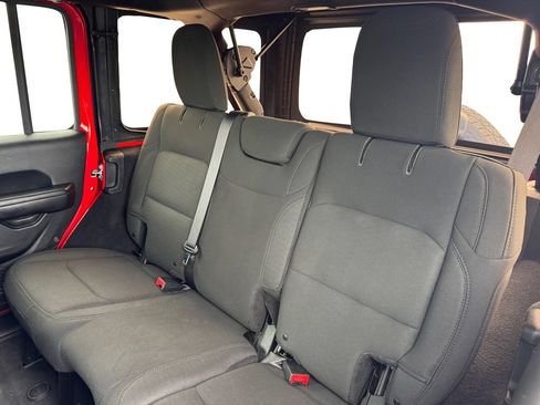 Used 2018 Jeep Wrangler Unlimited Sport S AWD/4WD image 13