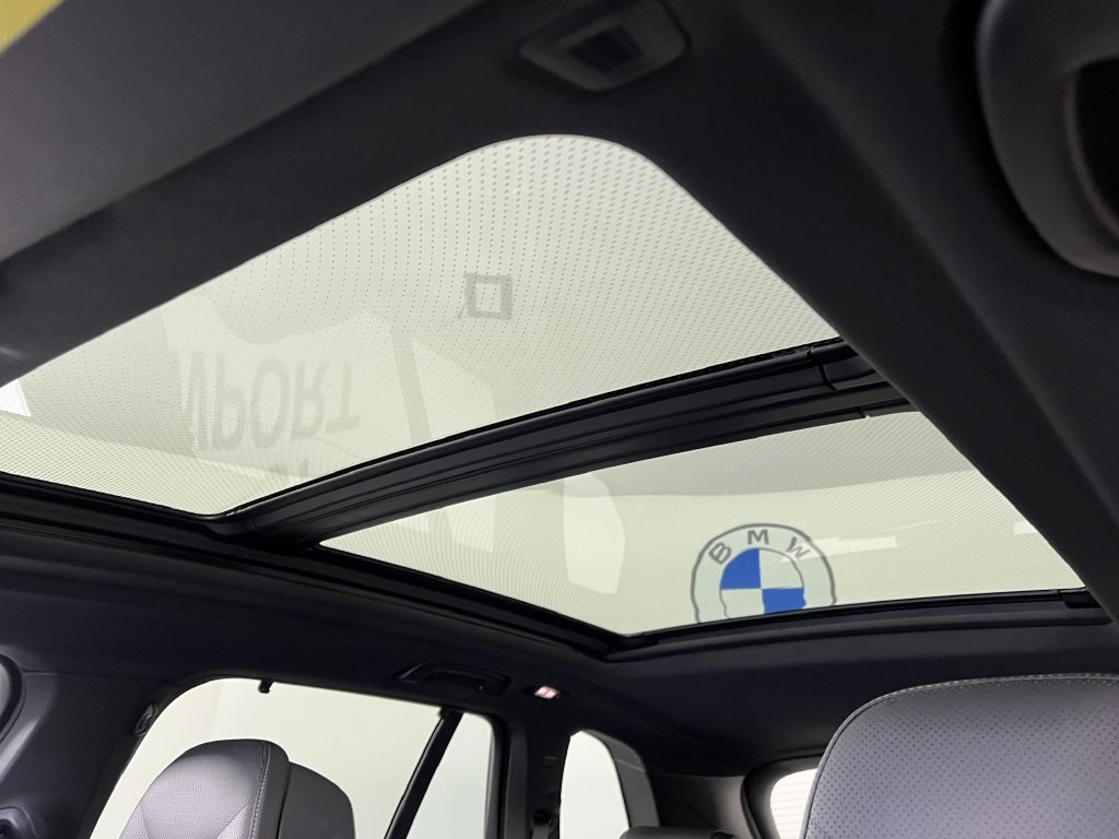 Certified 2025 BMW X5 M60i AWD/4WD image 30
