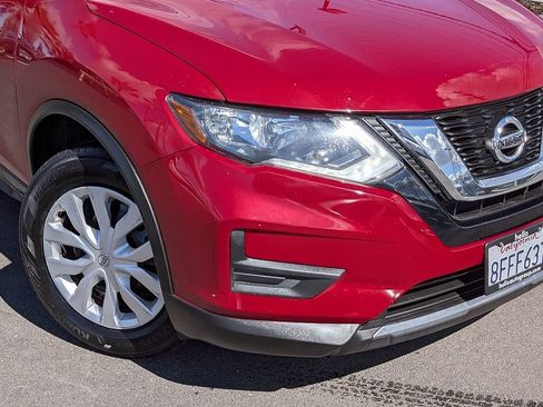 Used 2017 Nissan Rogue S image 6