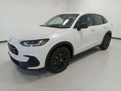 Used 2024 Honda HR-V Sport image 3