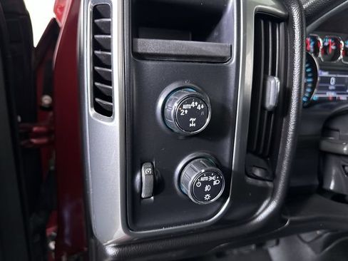 Used 2018 Chevrolet Silverado 1500 LT w/ Texas Edition AWD/4WD image 18