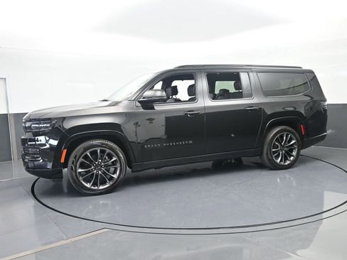 Used 2024 Jeep Grand Wagoneer L Series II w/ Quick Order Packagew 28T AWD/4WD image 2