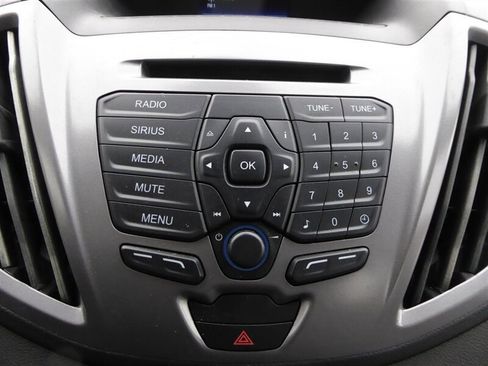 Used 2019 Ford Transit 350 XLT image 27