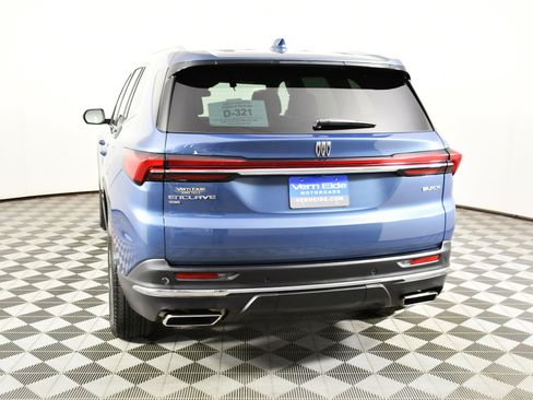 Used 2025 Buick Enclave Preferred image 7