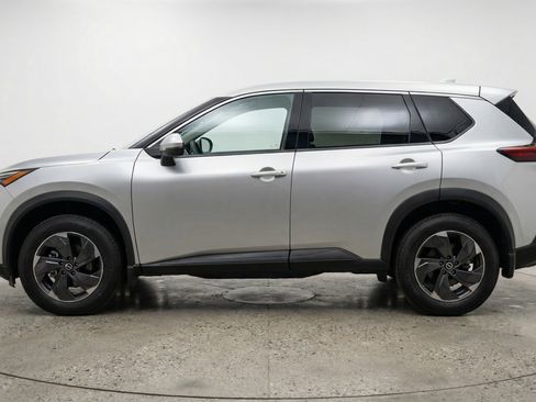 Used 2025 Nissan Rogue SV AWD/4WD image 5
