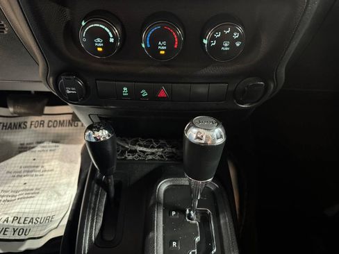 Used 2012 Jeep Wrangler Unlimited Sport w/ Connectivity Group AWD/4WD image 23