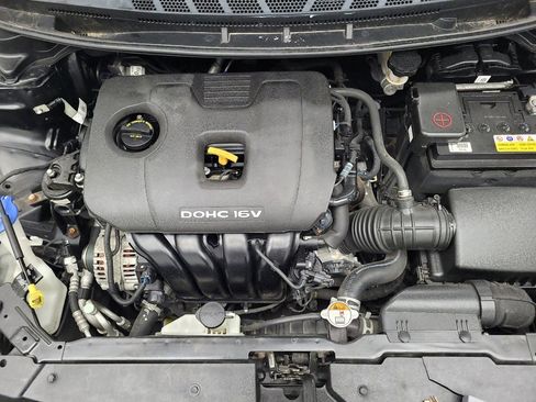 Used 2017 Kia Forte LX FWD image 30