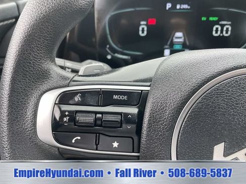 Used 2024 Kia Sportage LX AWD/4WD image 31