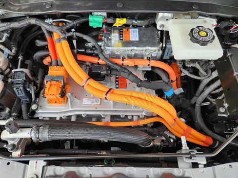 New 2027 Chevrolet Bolt RS FWD image 19