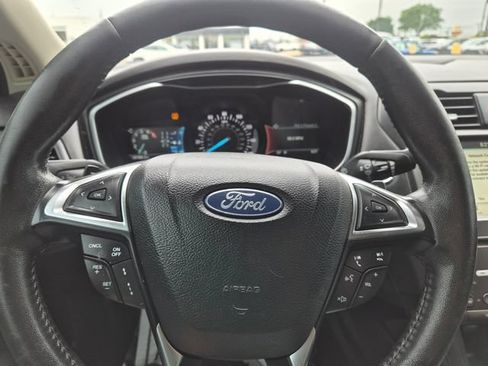 Used 2019 Ford Fusion Titanium AWD/4WD image 16