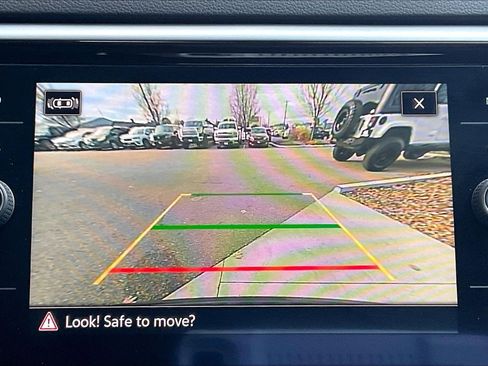 Used 2022 Volkswagen Atlas SEL Premium image 13