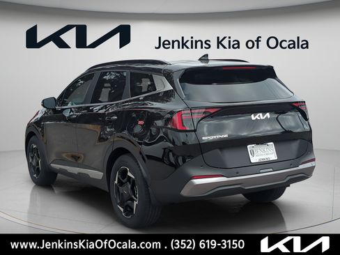 New 2026 Kia Sportage EX w/ EX Panorama Roof Package FWD image 5