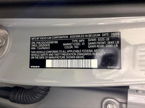 Used 2025 Volvo XC40 B5 Plus w/ Protection Package Premier AWD/4WD image 38