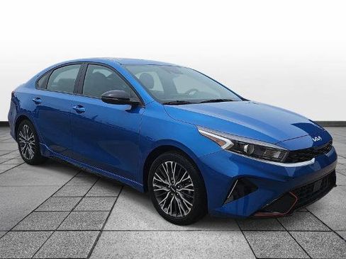 Used 2024 Kia Forte GT-Line w/ GT-Line Premium Package FWD image 3