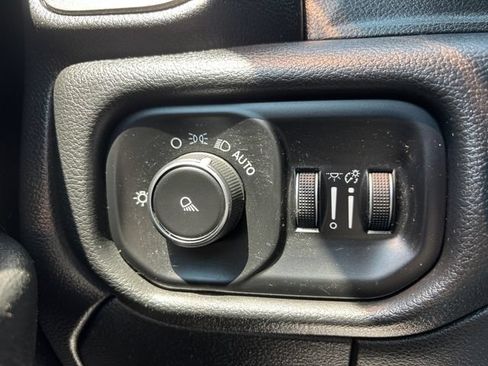 Used 2020 RAM 2500 Tradesman AWD/4WD image 17