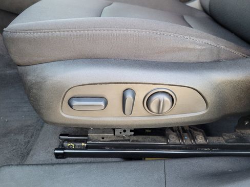 Used 2024 Chevrolet Malibu RS FWD image 12