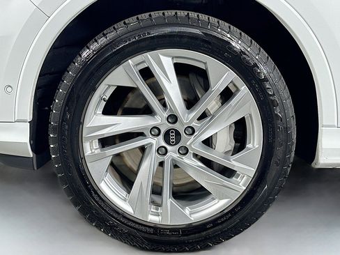 Used 2023 Audi Q7 3.0T Premium Plus image 13