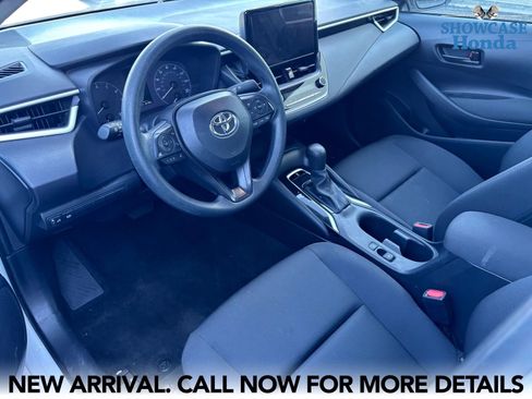 Used 2025 Toyota Corolla LE image 8