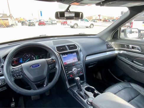 Used 2019 Ford Explorer Sport image 34
