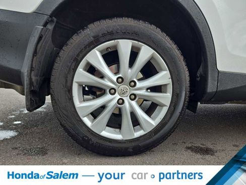 Used 2014 Toyota RAV4 Limited w/ Technology Package AWD/4WD image 10