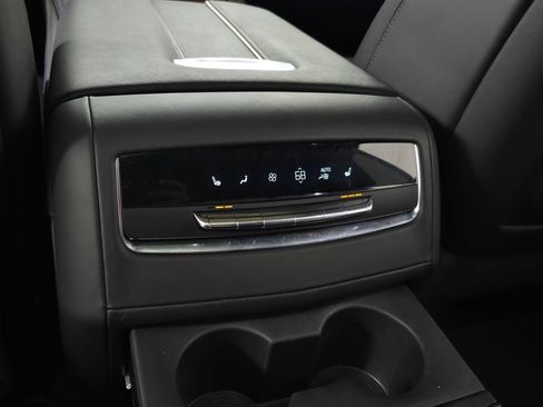 Certified 2023 Cadillac Escalade Sport Platinum w/ LPO, ONYX Package AWD/4WD image 46