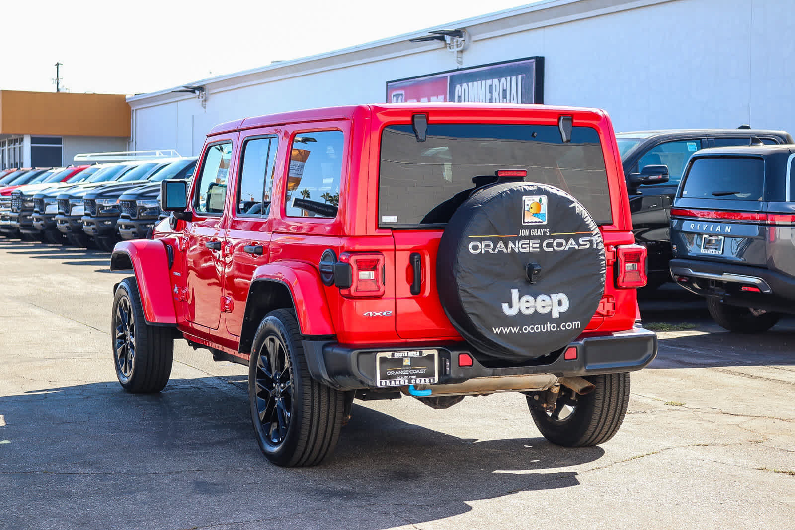 Used 2024 Jeep Wrangler Unlimited Sahara AWD/4WD image 6