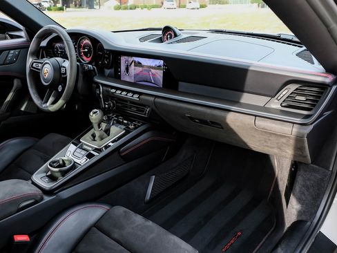 Used 2023 Porsche 911 Targa 4 GTS image 16