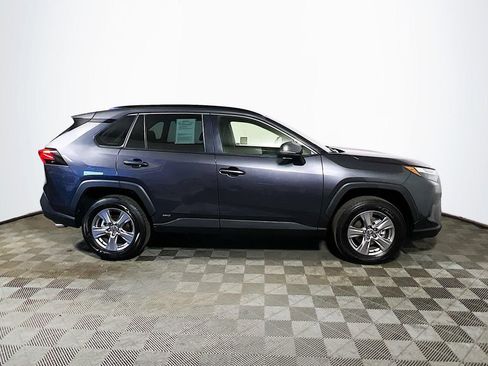 Certified 2025 Toyota RAV4 XLE AWD/4WD image 9