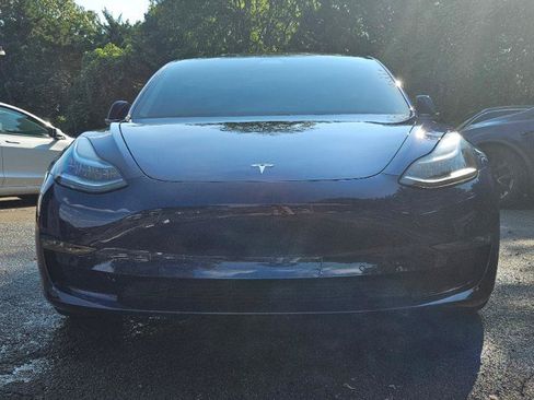 Used 2018 Tesla Model 3 Long Range RWD image 5