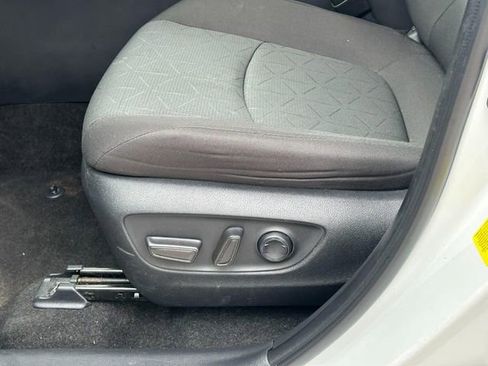 Used 2024 Toyota RAV4 XLE image 19