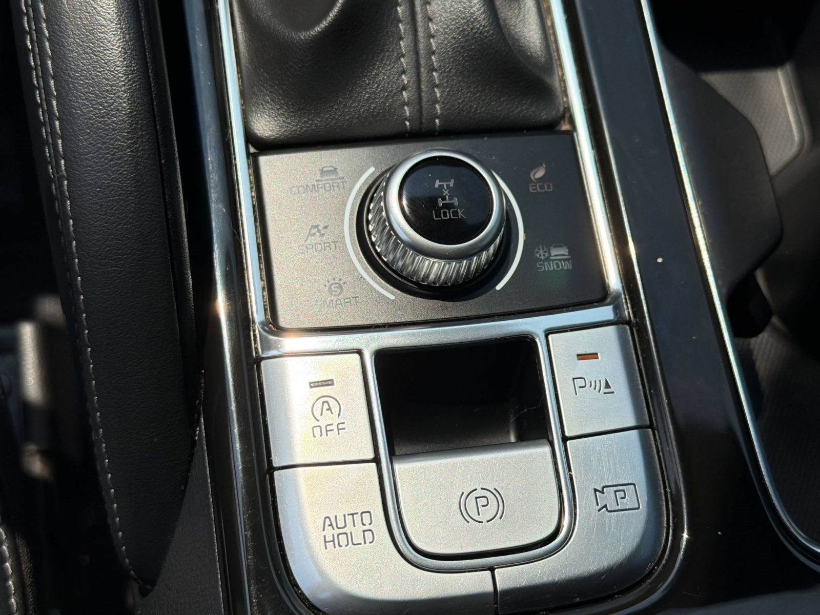 Used 2024 Kia Telluride SX Prestige X-Pro AWD/4WD image 19