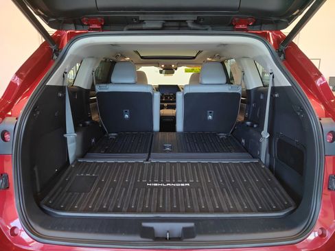 Used 2022 Toyota Highlander Platinum image 20