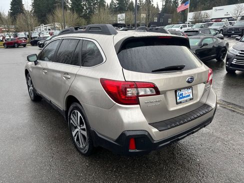 Used 2019 Subaru Outback 3.6R Limited w/ Popular Package #2 image 7