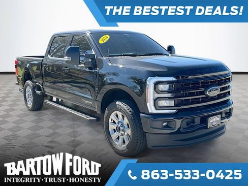 Certified 2024 Ford F250 Lariat w/ Black Appearance Package image 3