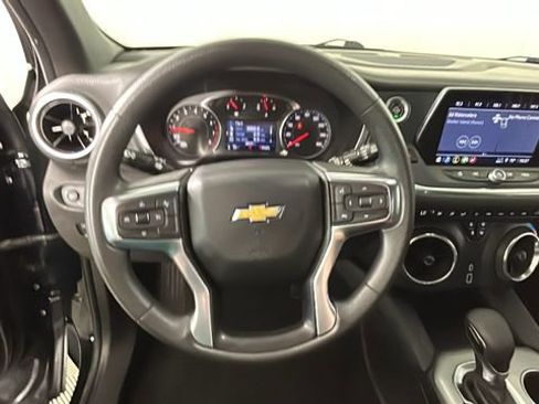 Used 2022 Chevrolet Blazer LT FWD image 15