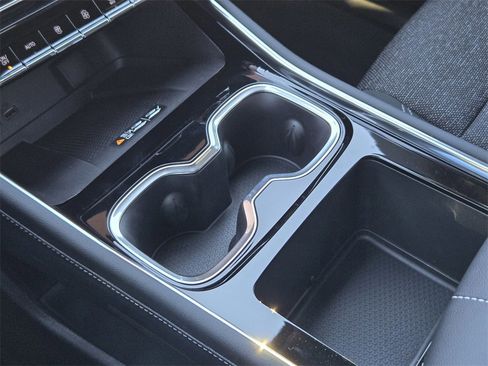 New 2026 Chevrolet Traverse LT w/ Sun and Wheel Package image 11