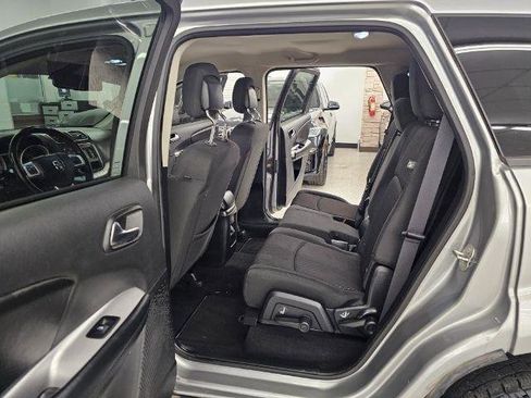 Used 2018 Dodge Journey SE w/ Connectivity Group AWD/4WD image 32