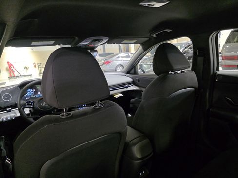 New 2026 Hyundai Elantra Sport image 14