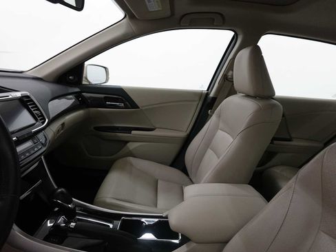 Used 2016 Honda Accord EX-L image 13