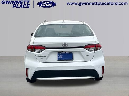 Used 2022 Toyota Corolla LE image 6